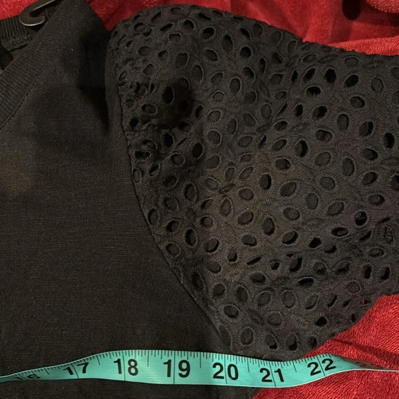 Jane and Delancey Black cotton  crew neck puff lace sleeves top Sz L - Picture 6 of 11